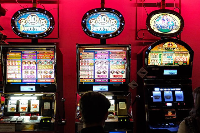 Slots Game MAX88: Trải nghiệm game bài trực tuyến tại World in Action